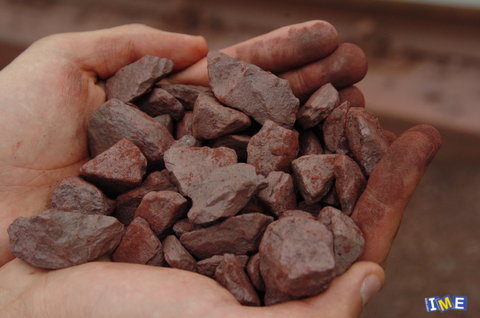 قیمت سنگ آهن به کف ۱۲ ماه اخیر نزدیک شد