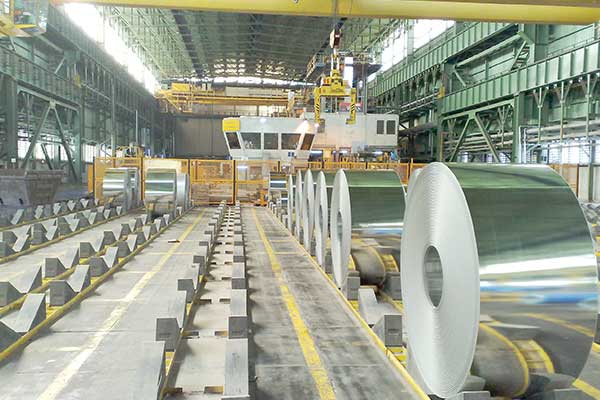 رشد صنعت فولاد تنها با توسعه صادرات امکان‌پذیر است