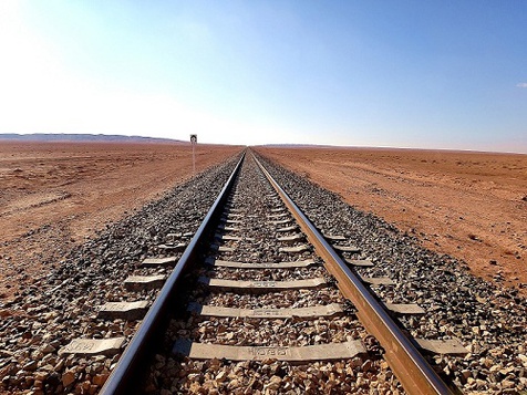قرار گرفتن ریل های ایرانی در زیر قطارهای کشور
