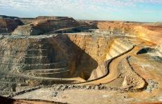 45 درصد مساحت جنوب کرمان در قالب پهنه های معدنی در حال اکتشاف است / رشد 214 درصدی اکتشافات معدنی در دولت یازدهم
