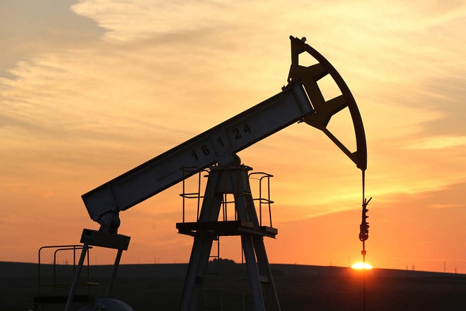 اوپک و متحدانش برای 9 ماه دیگر کاهش تولید نفت را تمدید کردند