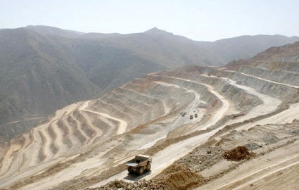 شرح دستاورد معدنکاری سبز فعالان معدنی یزد/واگذاری 70 درصد اختیارات شورای معادن به استان ها