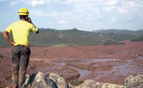 ۹ کشته و ۳۰۰ گمشده حاصل فروپاشی سد باطله معدنی در برزیل
