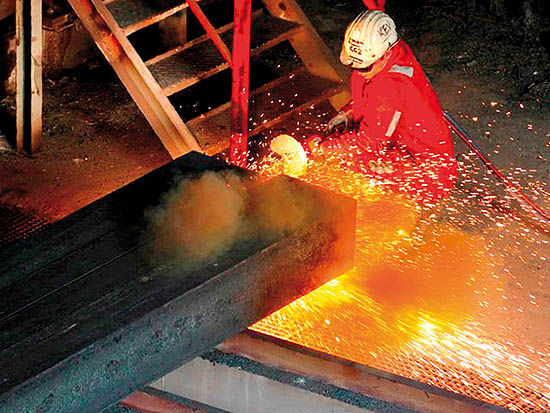 خطر وضع تعرفه های آنتی دامپینگ، بیخ گوش صادرات فولاد ایران به افغانستان/ فولادسازان افغانی خواستار واگذاری معادن سنگ آهن به کارخانجات ذوب شدند